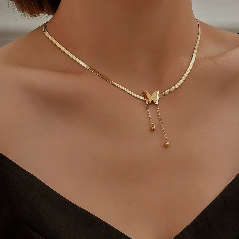 Elegant Vintage Butterfly Necklace