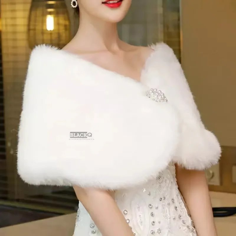 Elegant Faux Fur Bridal Wrap