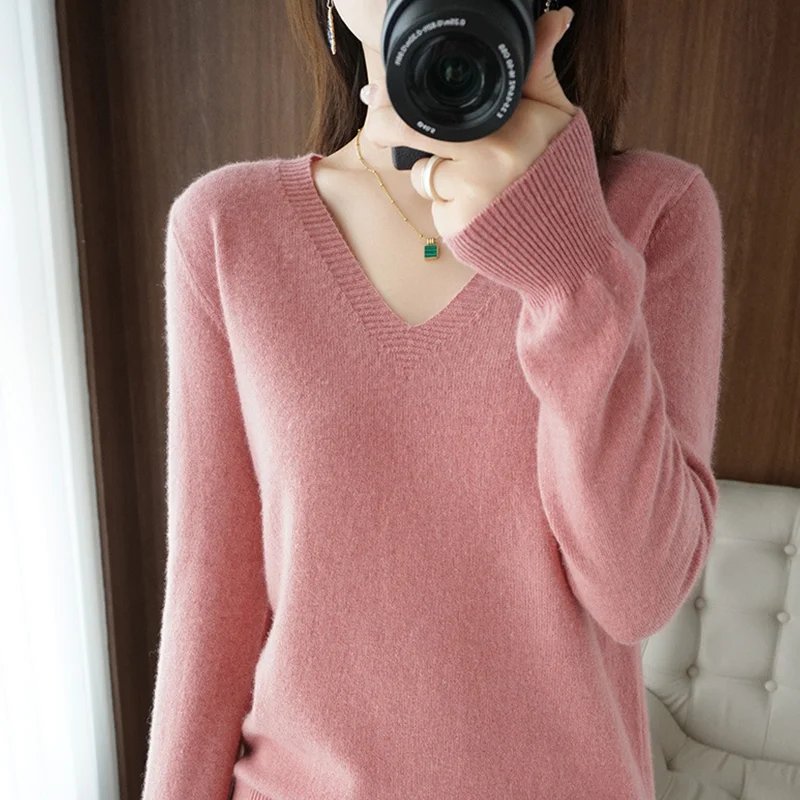 Elegant Cashmere V-Neck Sweater