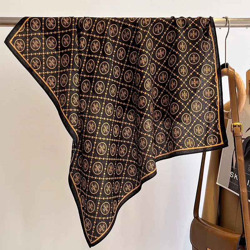 Elegant Velvet Geometry Print Scarf