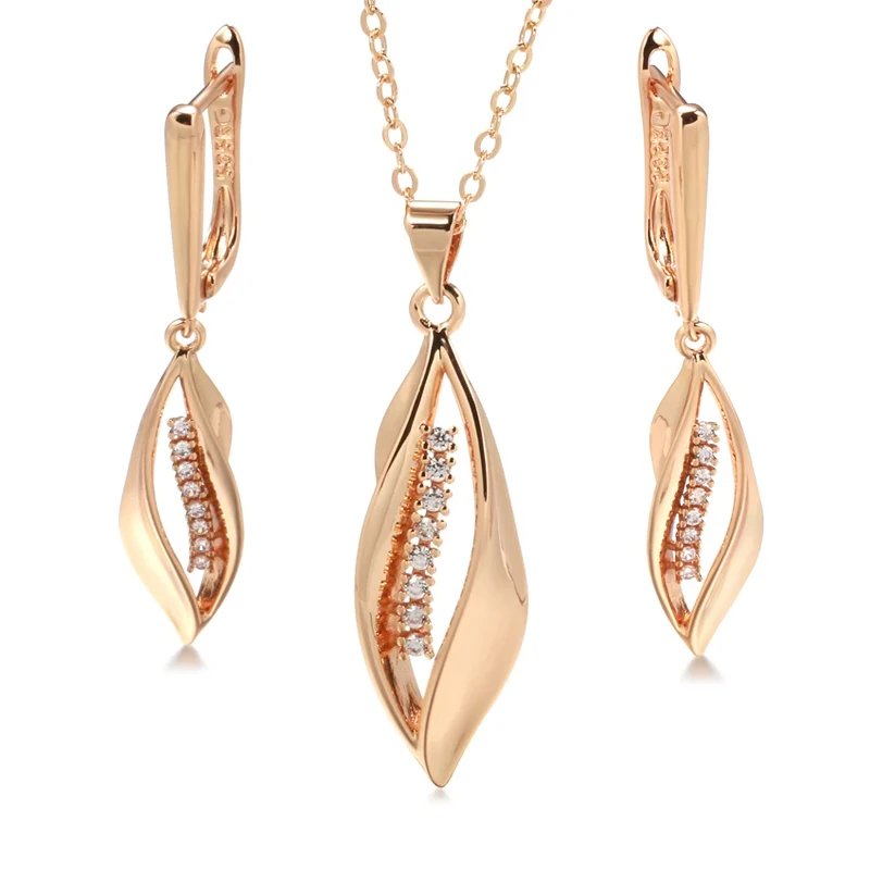 Elegant Gold Jewelry Set for Women