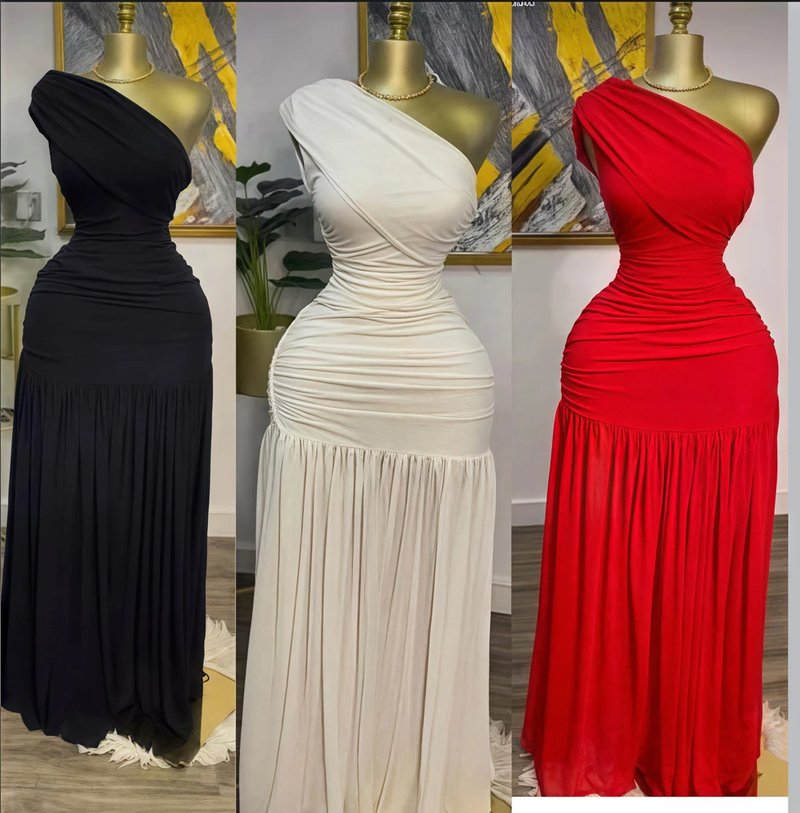 Elegant Off-Shoulder Maxi Dress