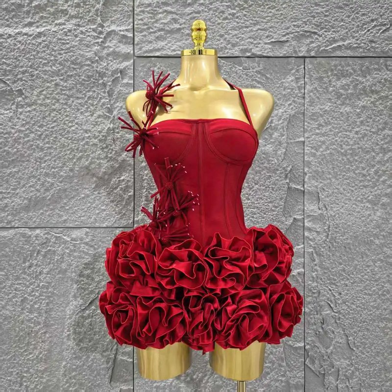 Elegant Strapless Floral Mini Dress