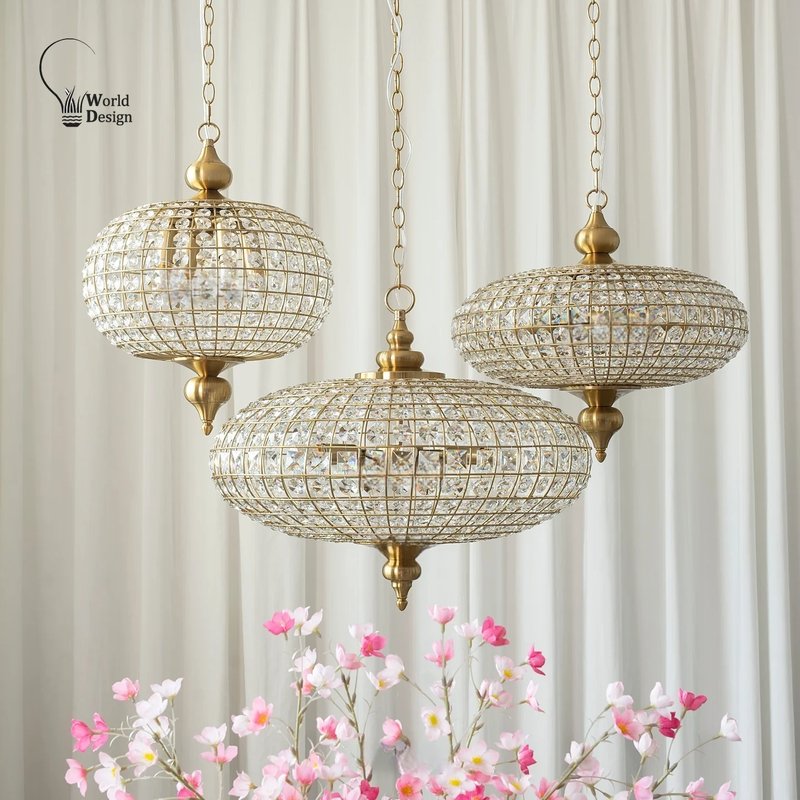 Elegant Vintage Crystal Pendant Light