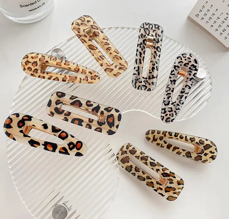 Retro Leopard Print Hair Clip