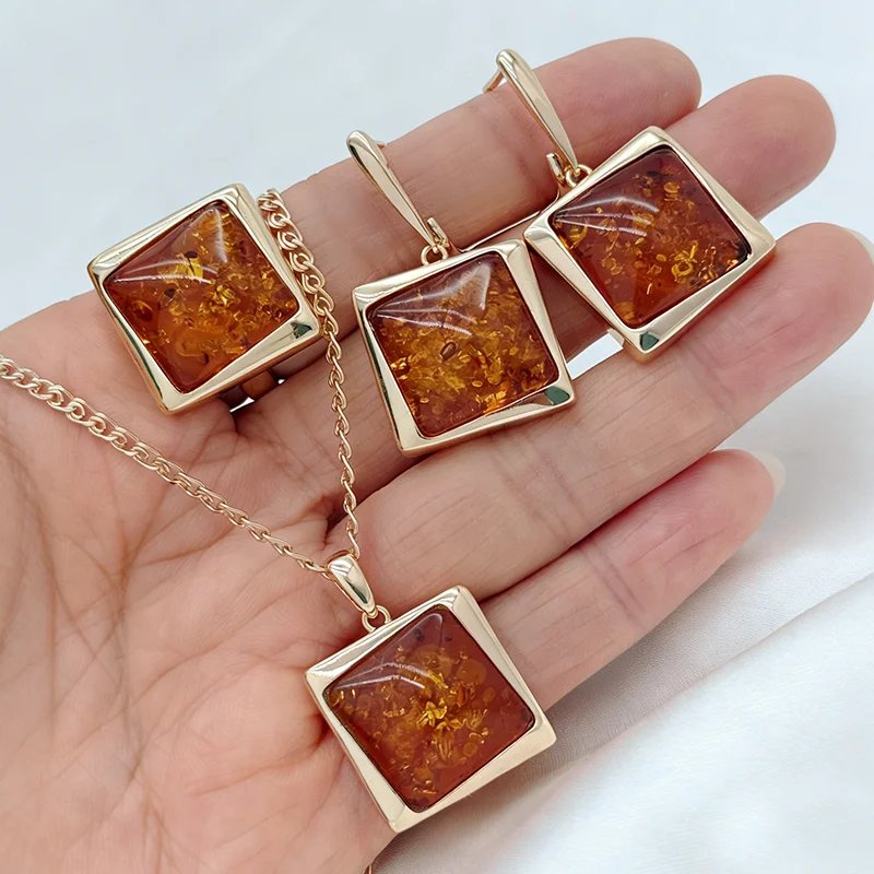 Elegant Amber Jewelry Set for Women