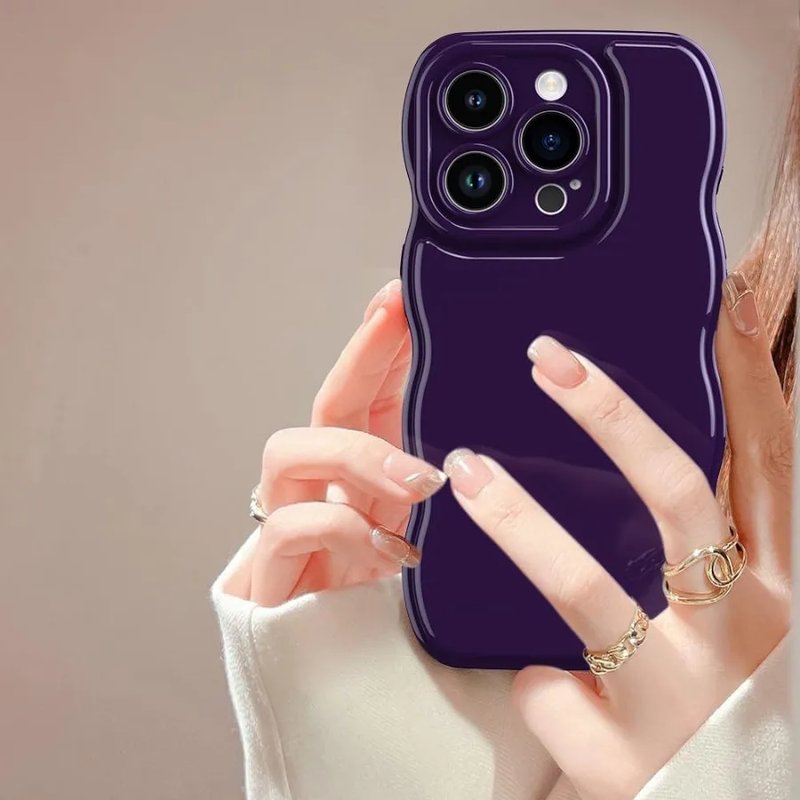 Stylish Deep Purple iPhone 13 Case