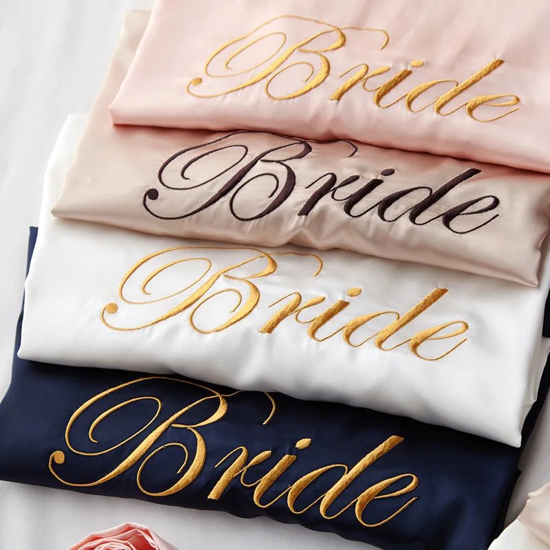 Elegant Bridesmaid Robe