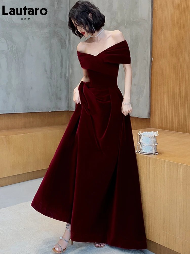 Elegant Wine Red Velvet Maxi Dress