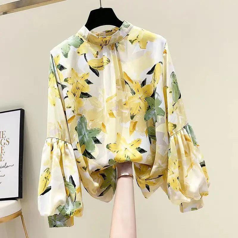 Chic Floral Chiffon Blouse