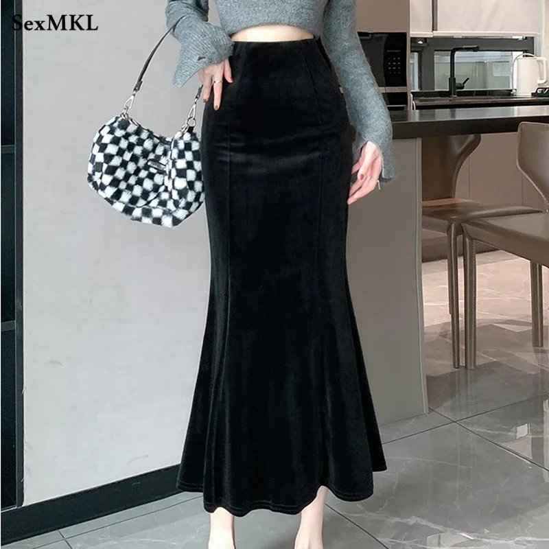 Elegant High-Waist Velvet Midi Skirt