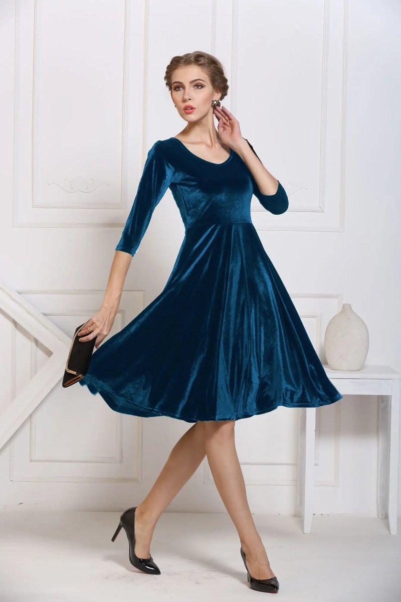 Elegant Navy Velvet Midi Dress