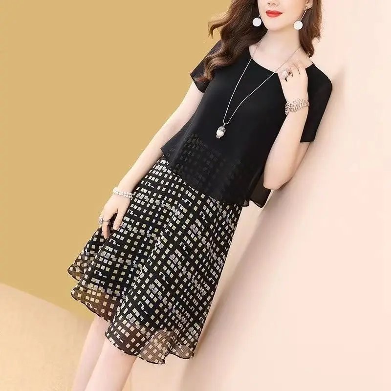 Chic A-Line Chiffon Midi Skirt
