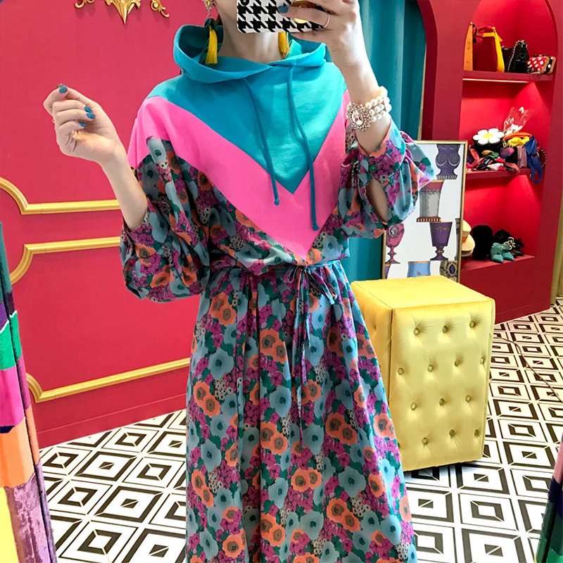 Chic Floral Print Hoodie Dress