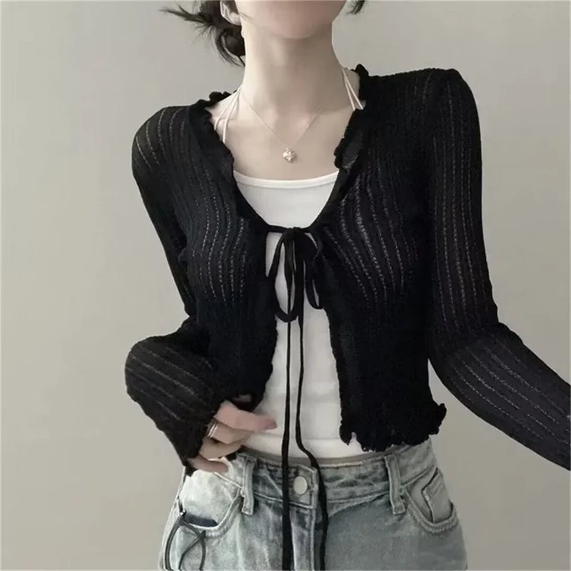 Chic Ruffled Tie-Front Crop Top