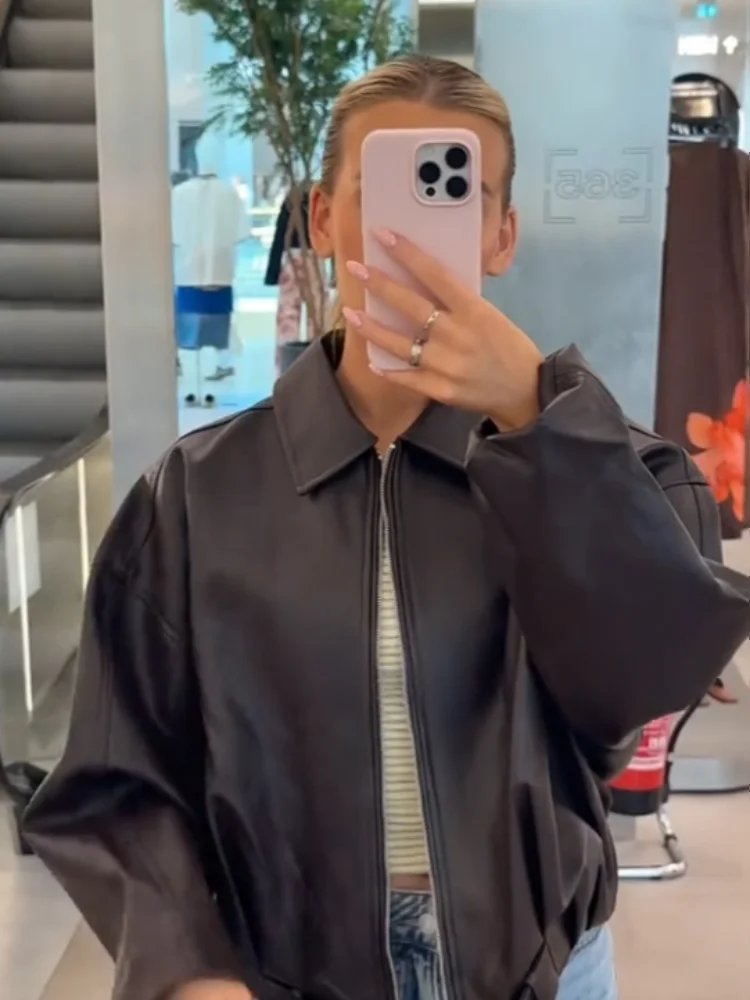 Chic Women's Leather Jacket