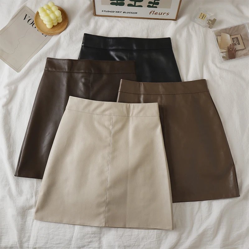 Chic Faux Leather Mini Skirt