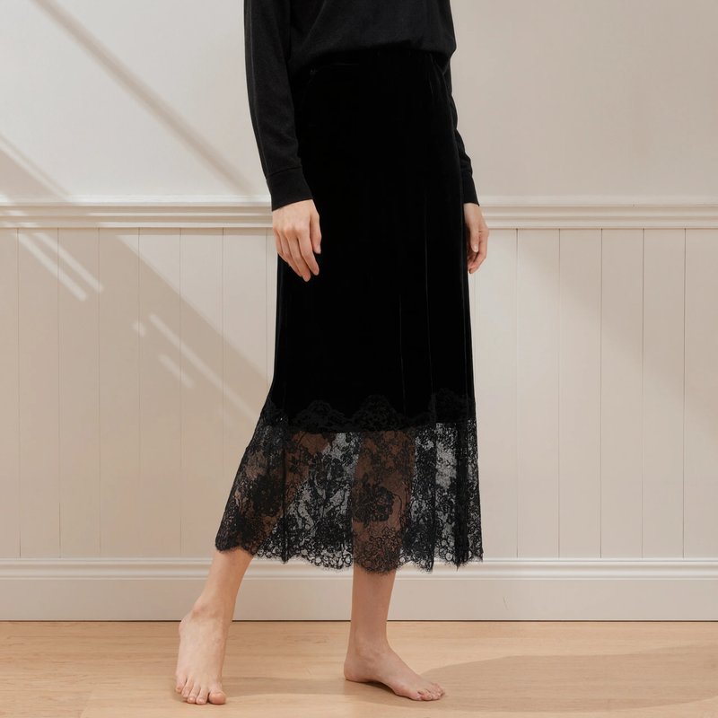 Elegant Black Velvet Midi Skirt