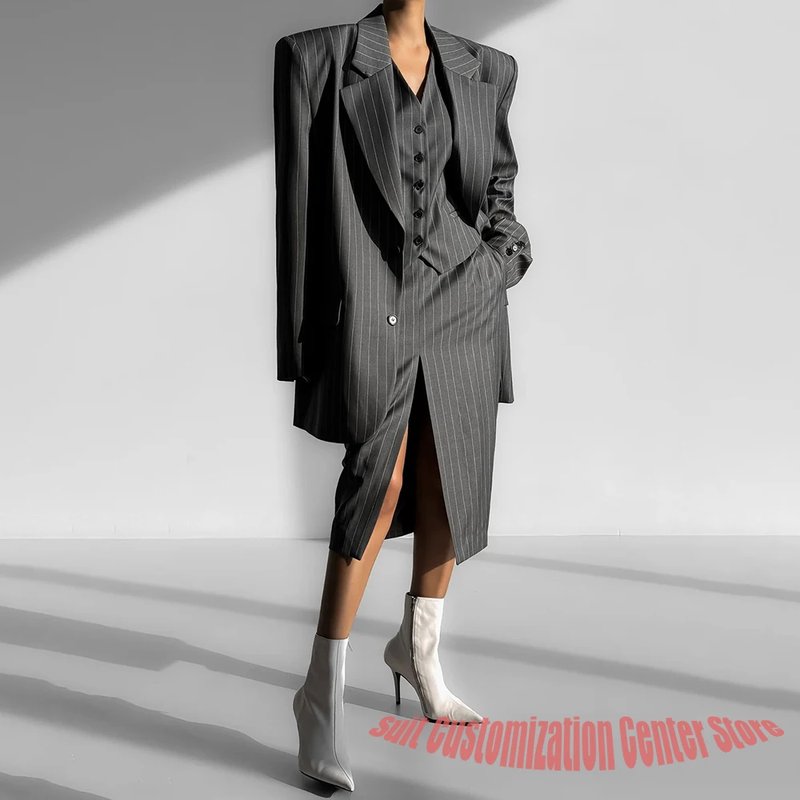 Elegant Women's 3-Piece Blazer Set