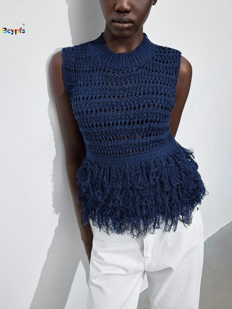 Chic Navy Blue Crochet Peplum Top