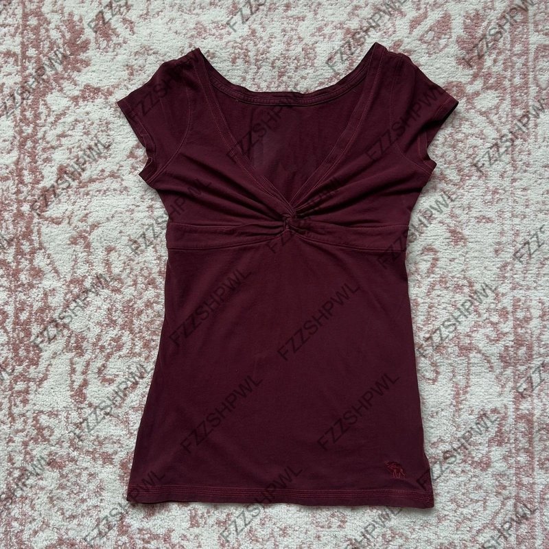 Chic Burgundy Twist Front Top