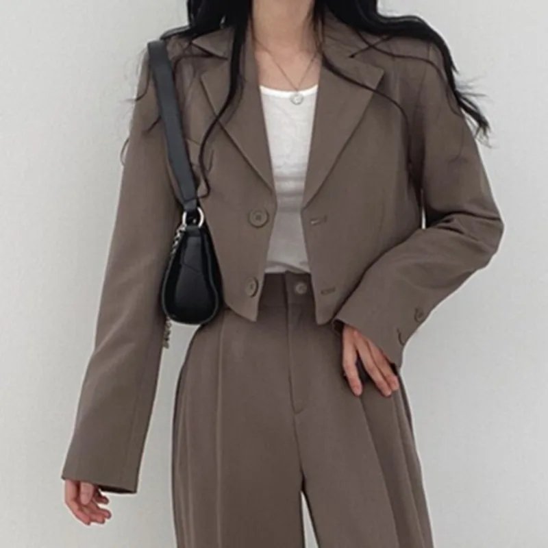 Chic Women's Blazer and Trousers Set