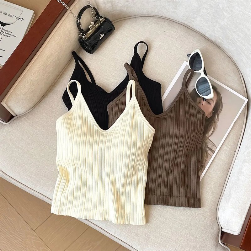 Chic V-Neck Sleeveless Knit Top