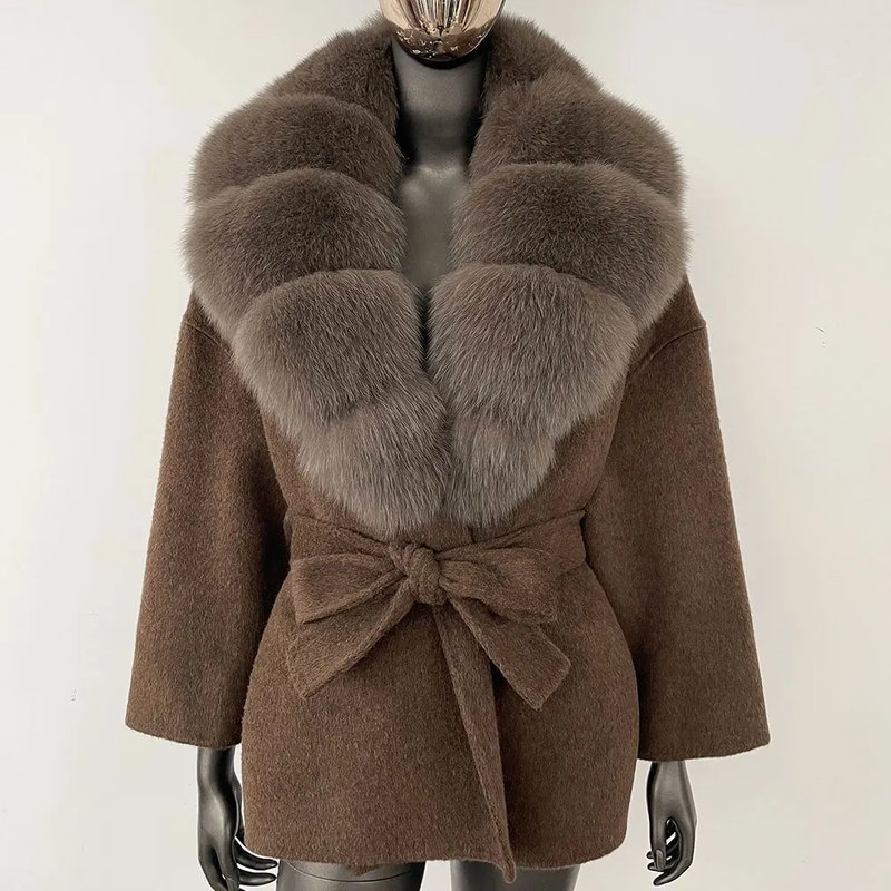 Elegant Wool Coat with Fur Trim