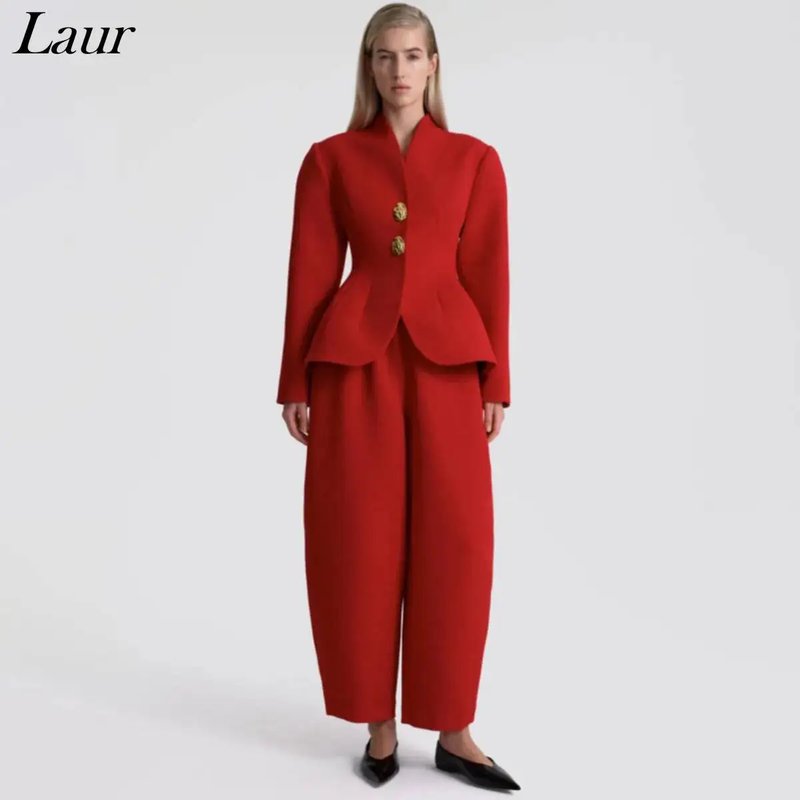 Elegant Women's Blazer and Pants Set