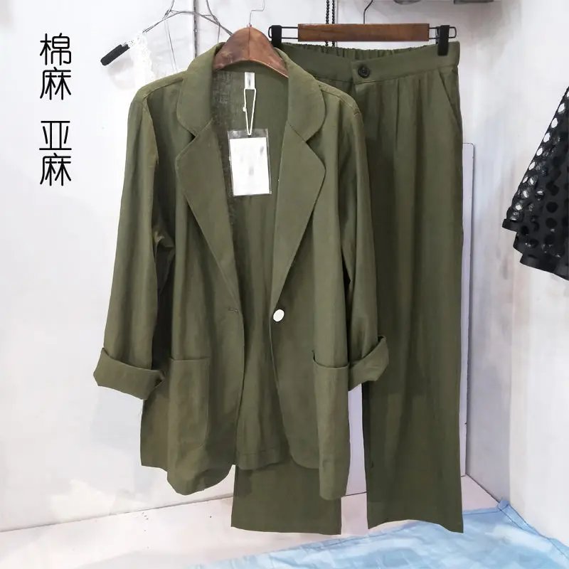 Chic Summer Blazer and Pants Set