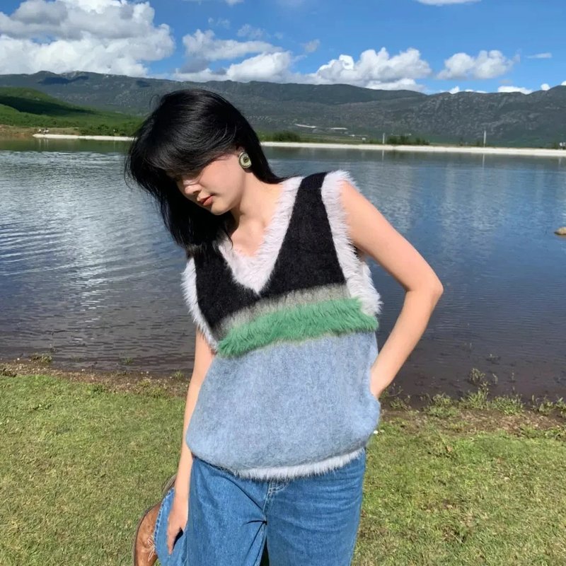 Trendy Color Block V-Neck Sweater Vest