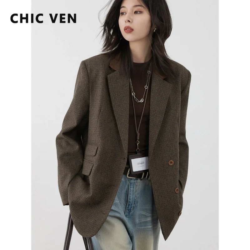 Chic Women's Woolen Blazer