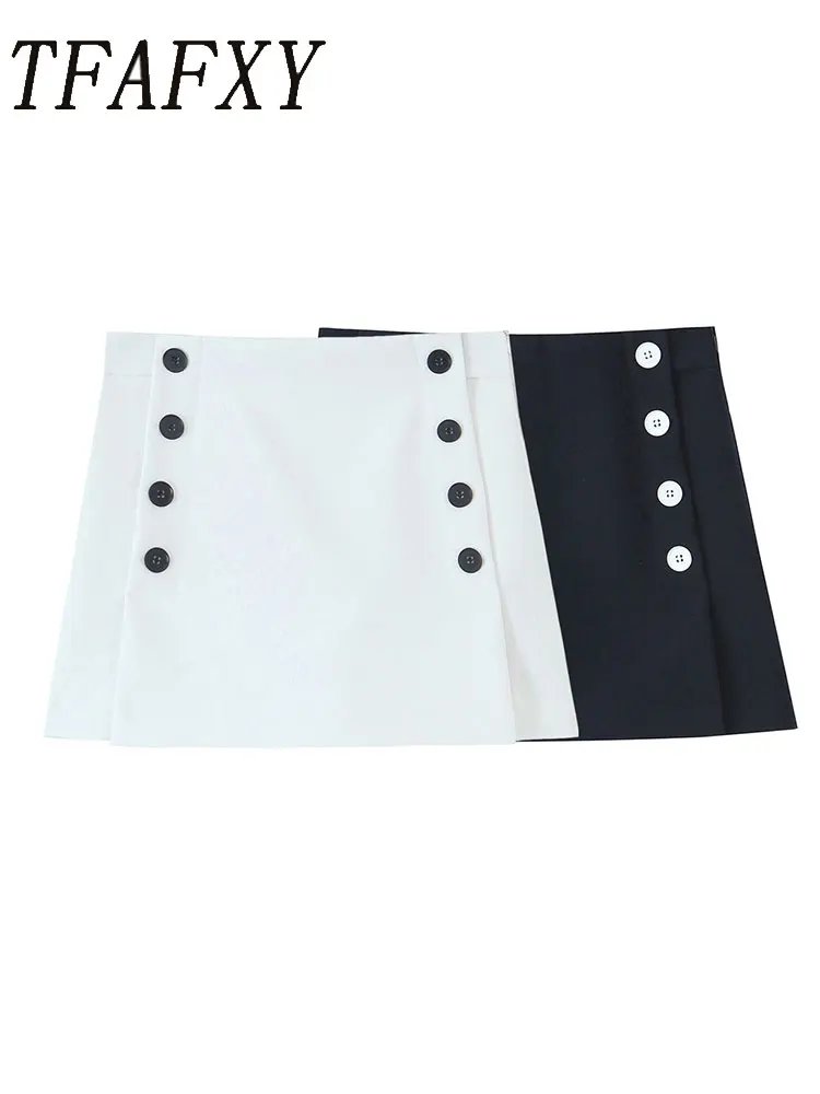 Chic Double-Breasted Mini Skirt