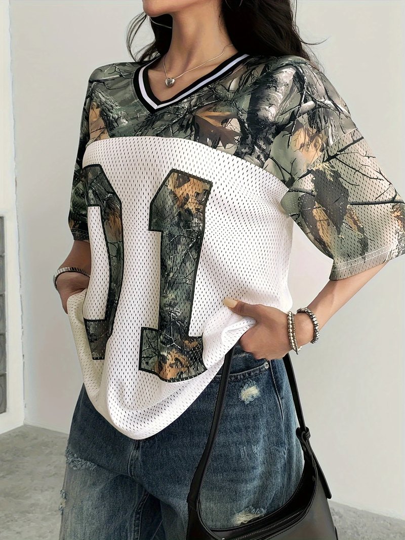 Women's Camouflage V-Neck Sport Tee
