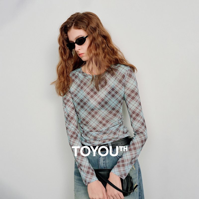 Trendy Y2K Mesh Crop Top