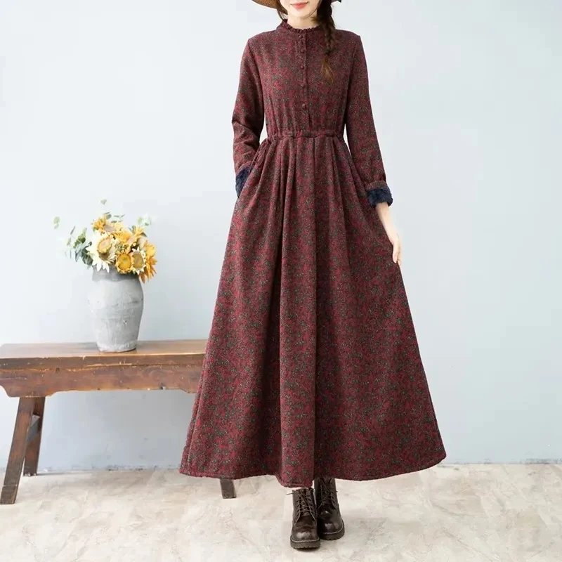 Chic Floral Velvet Maxi Dress