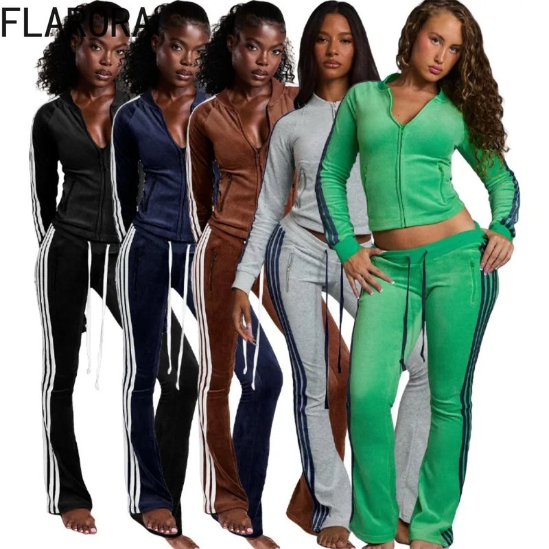 Chic Velvet Tracksuit Set for Women