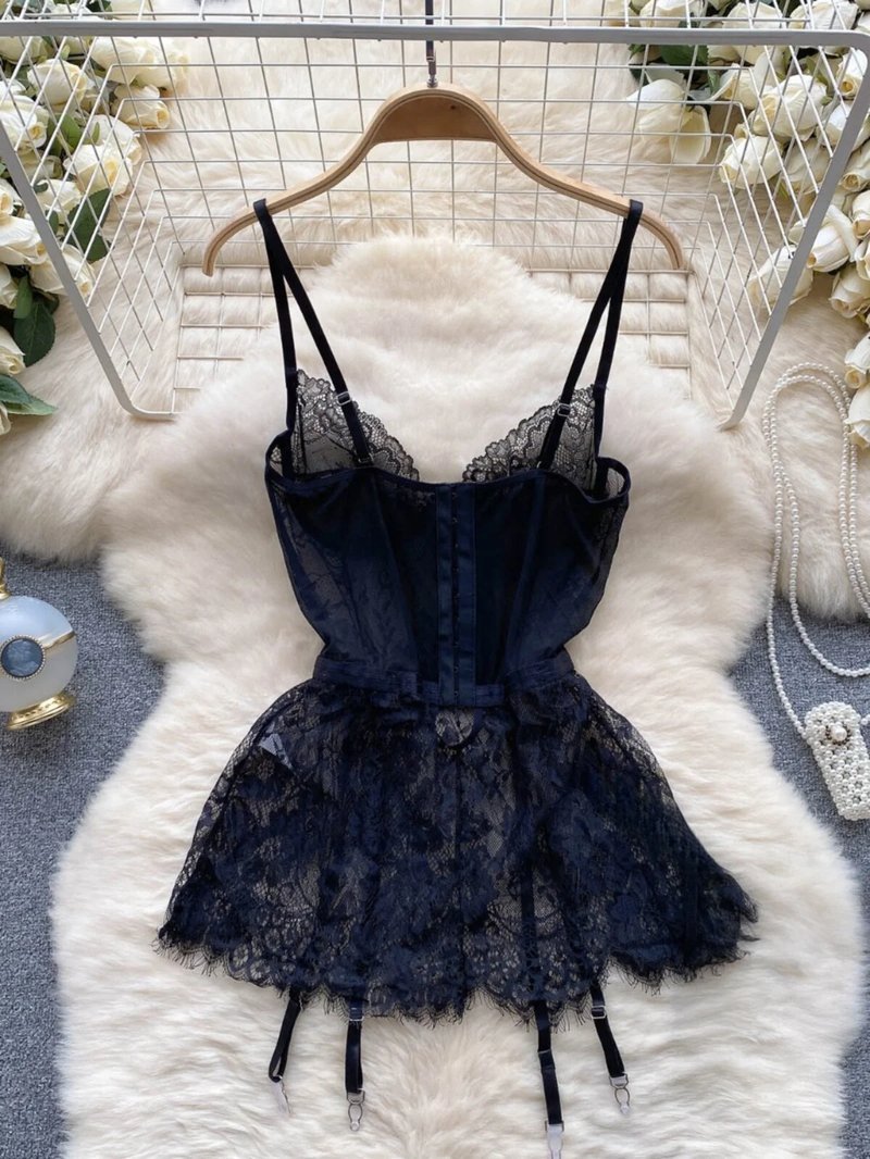 Chic Vintage Lace Mini Dress
