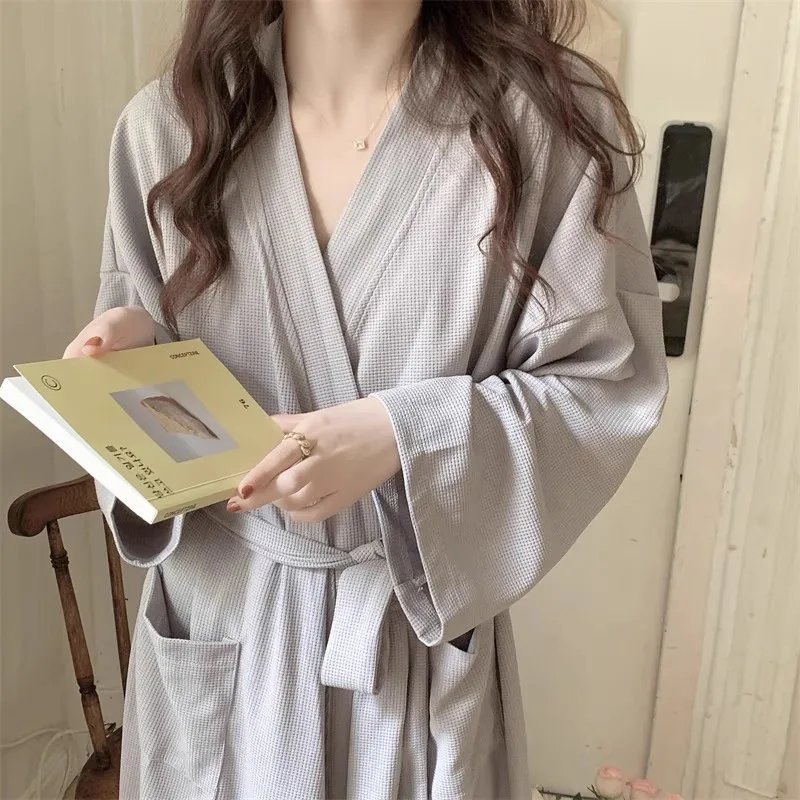 Elegant Waffle-Weave Women's Robe