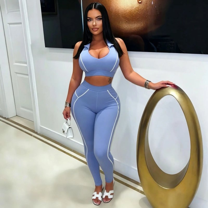 Chic Sleeveless Crop Top & Leggings Set
