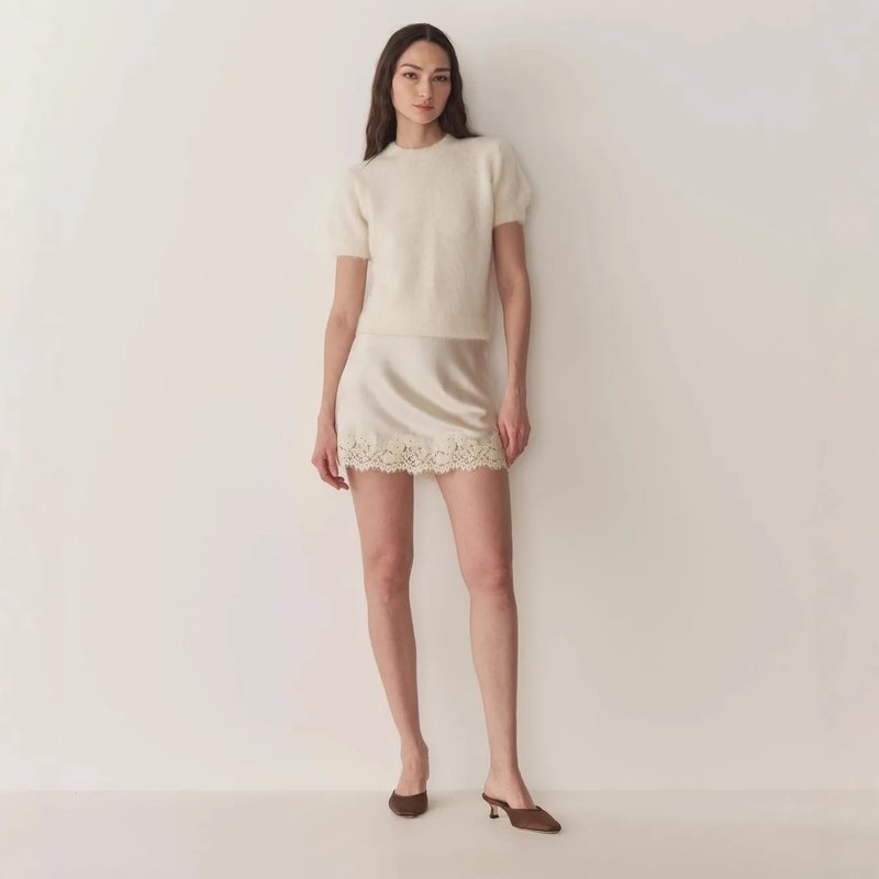 Chic Lace Trim Satin Mini Skirt