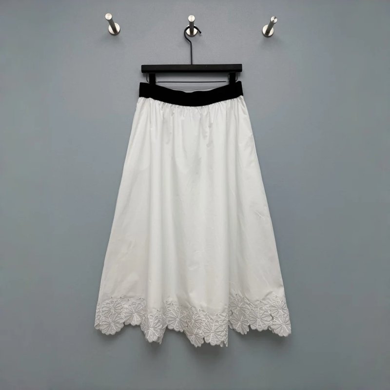 Chic Black and White Midi Skirt