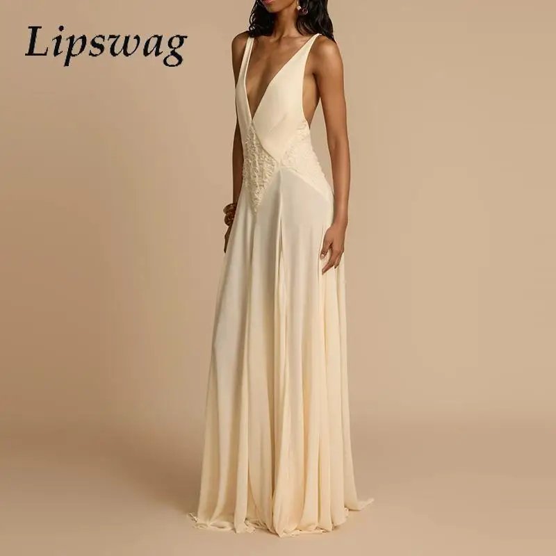 Chic Lace Backless Maxi Dress