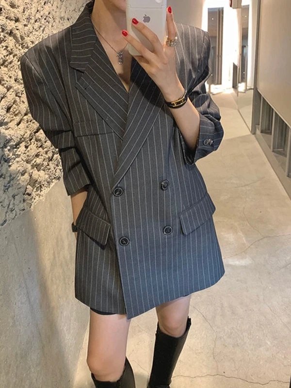 Chic Striped Loose-Fit Blazer
