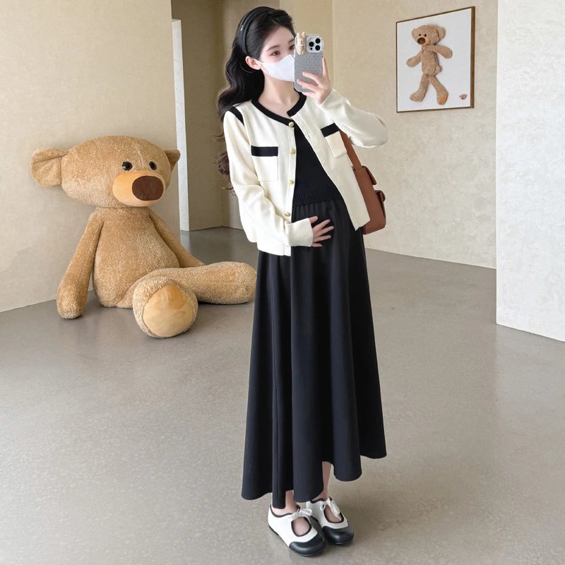 Chic Maternity Knit Cardigan Set