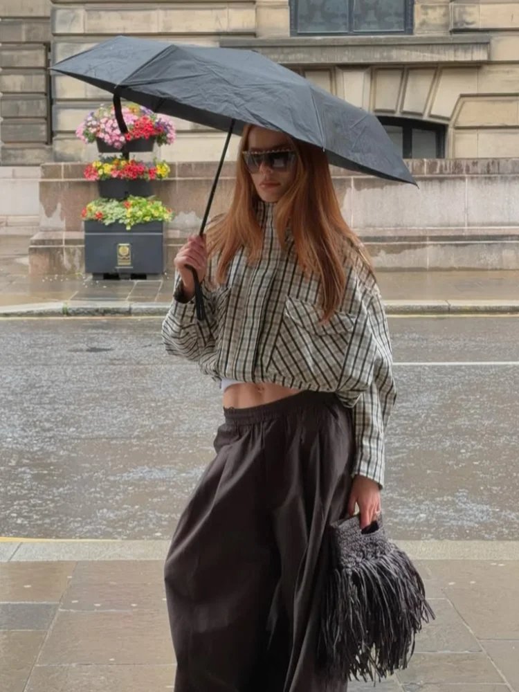 Chic Plaid Cropped Cargo Jacket