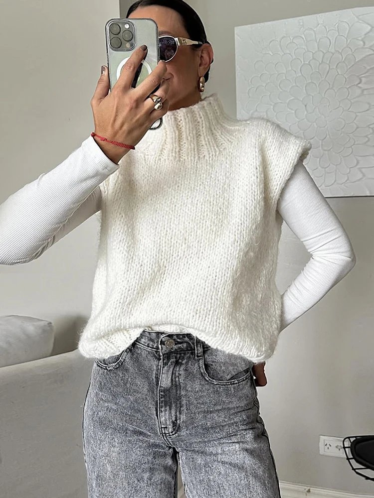 Stylish Sleeveless Turtleneck Sweater